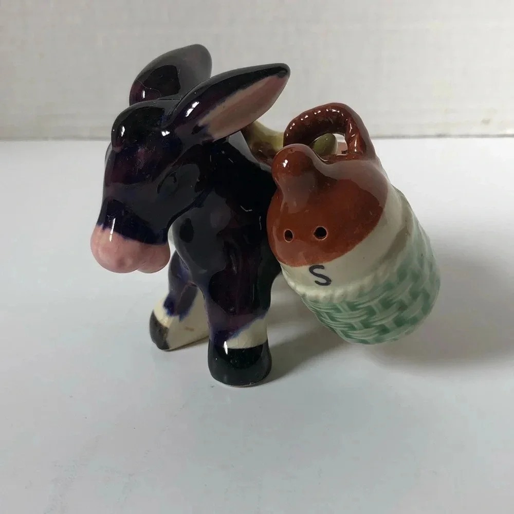 Vtg Donkey  Salt and Pepper Shakers